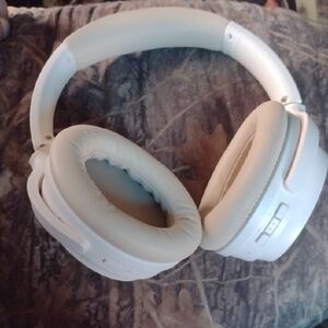 JZ Wireless Over-Ear Headphones - White NWOT